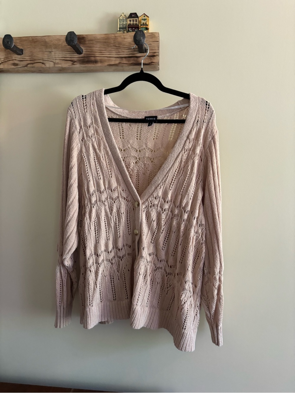 110.) Torrid / Neutral /  V-neck button Cardigan